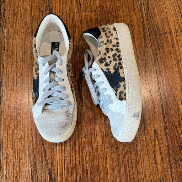 Cheetah Star Sneakers - Picture 1 of 6